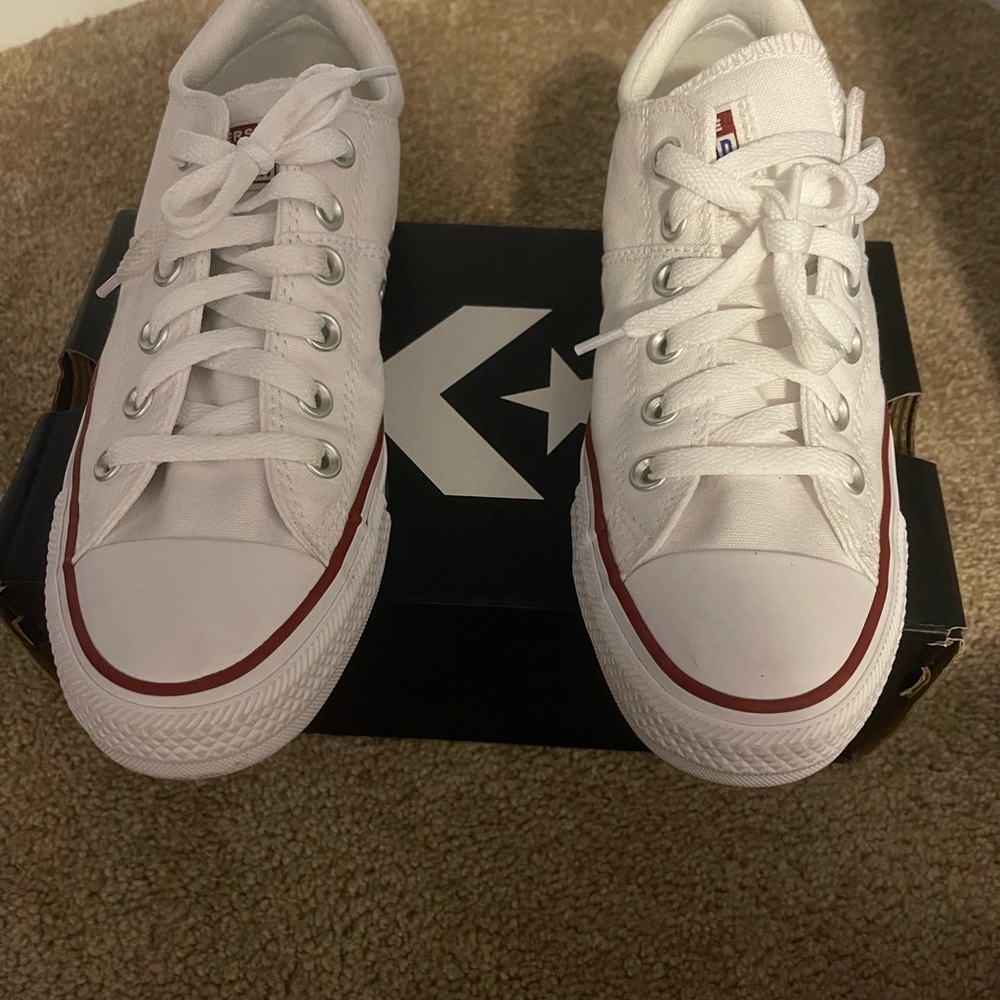 White Converse - Picture 4 of 7